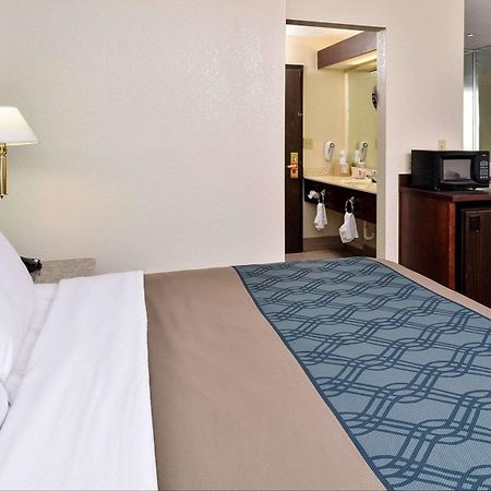 Econo Lodge Inn & Suites Shelbyville Eksteriør billede