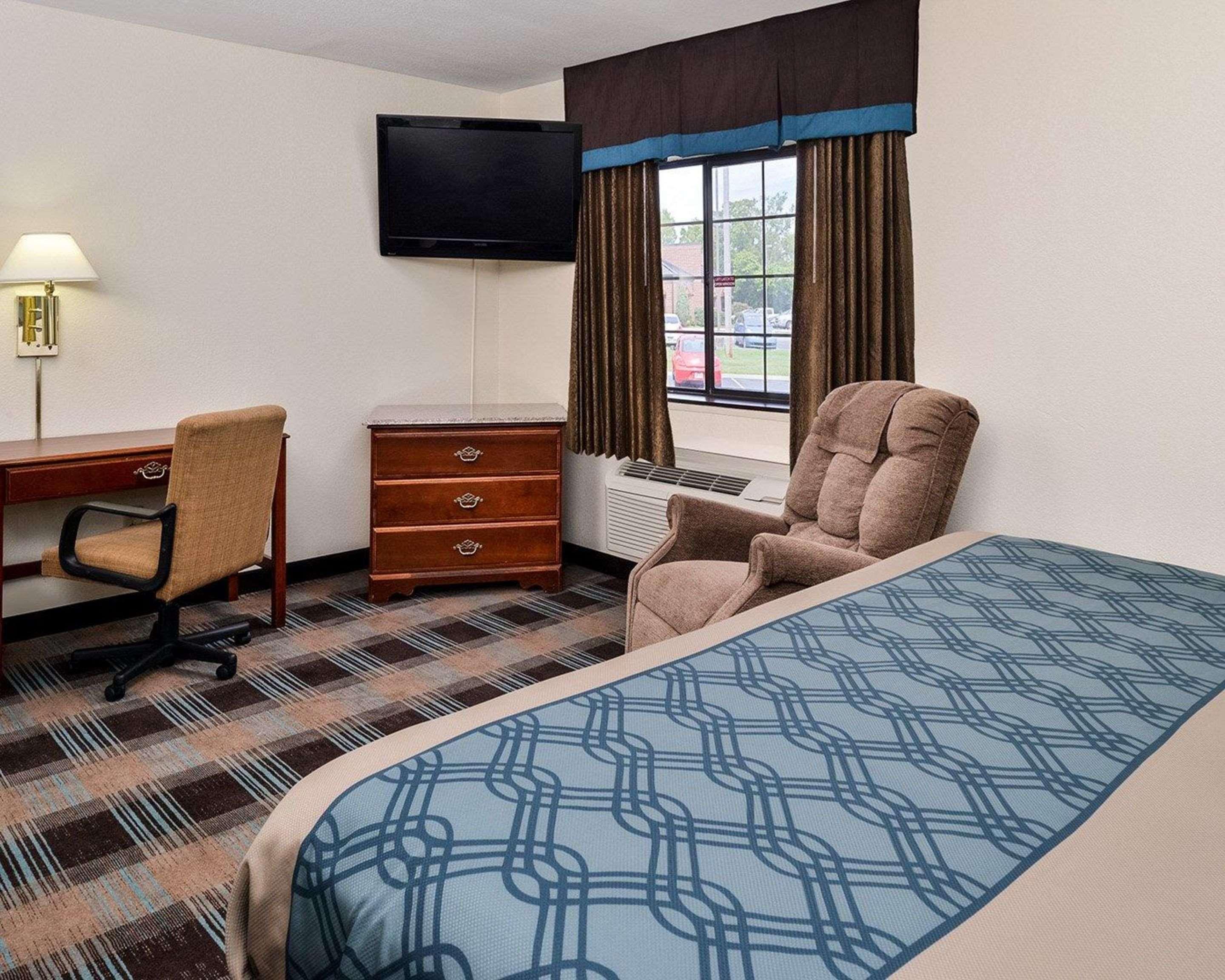 Econo Lodge Inn & Suites Shelbyville Eksteriør billede