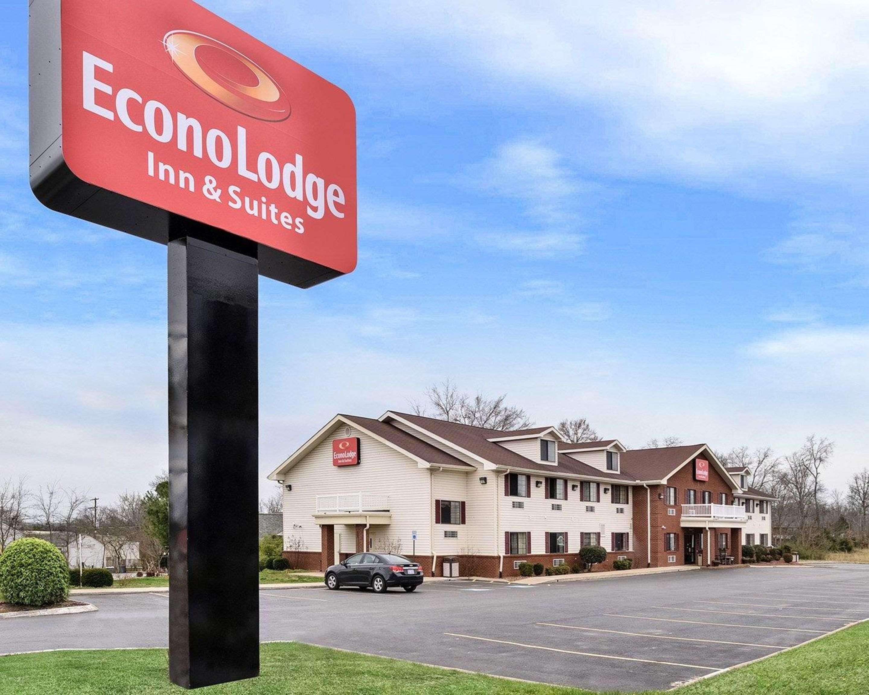 Econo Lodge Inn & Suites Shelbyville Eksteriør billede