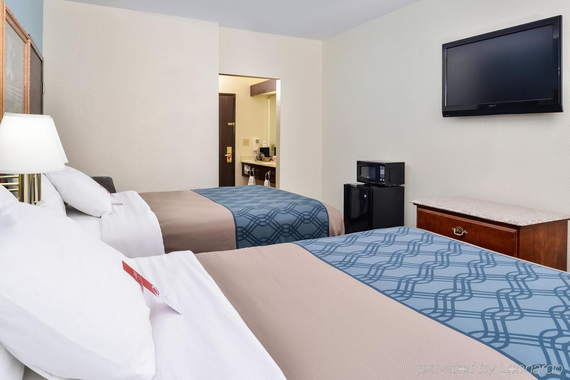 Econo Lodge Inn & Suites Shelbyville Eksteriør billede