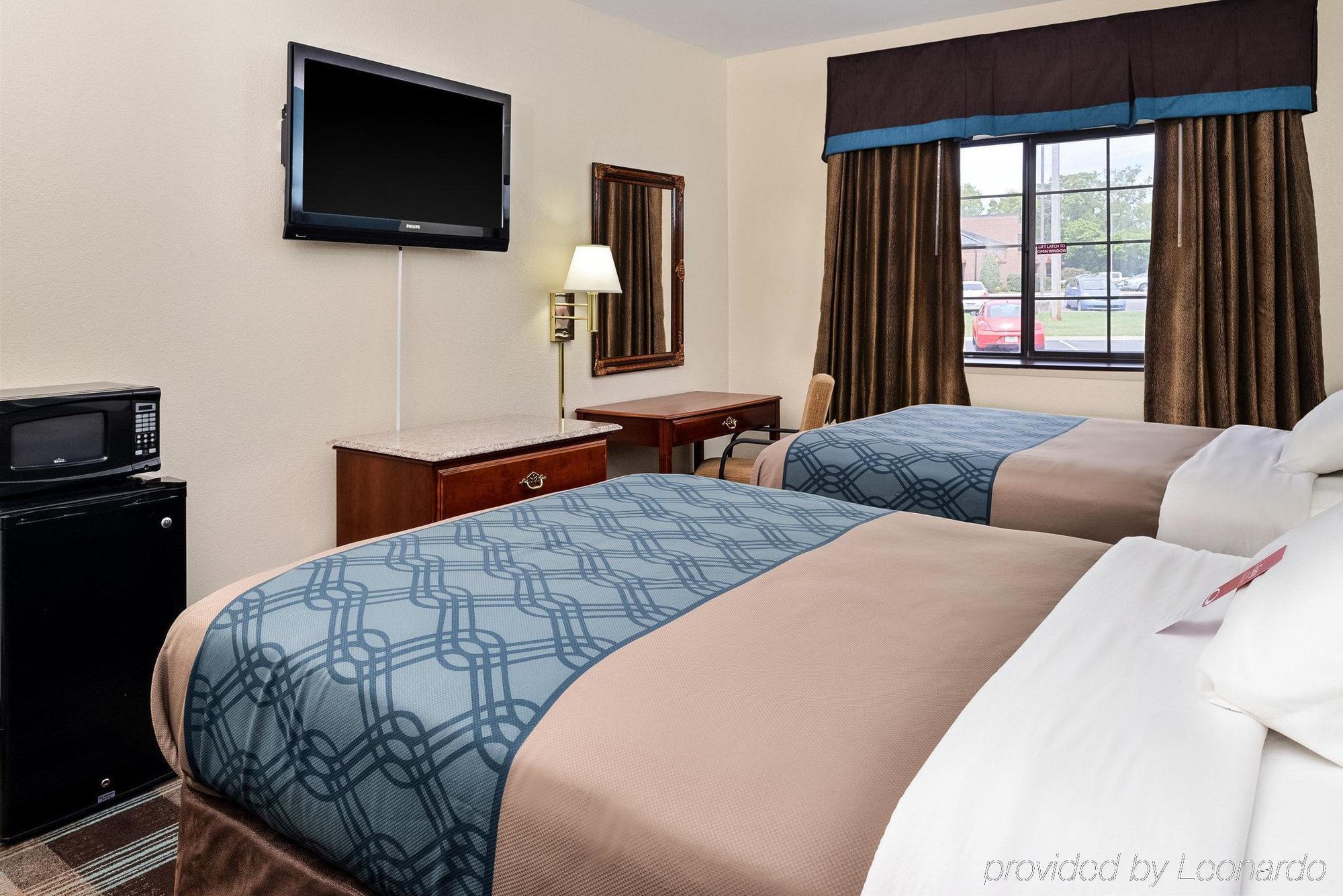 Econo Lodge Inn & Suites Shelbyville Eksteriør billede